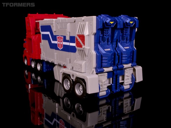 TFormers Gallery   Siege On Cybertron Magnus Prime 008 (8 of 108)